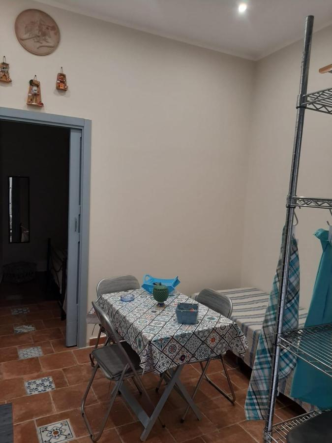 Casa Vacanza Di Via Giacalone Palermo Luaran gambar